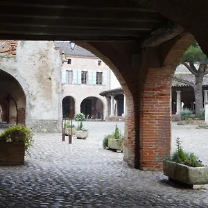 Au Centre D'art Arkad Apartment Auvillar
