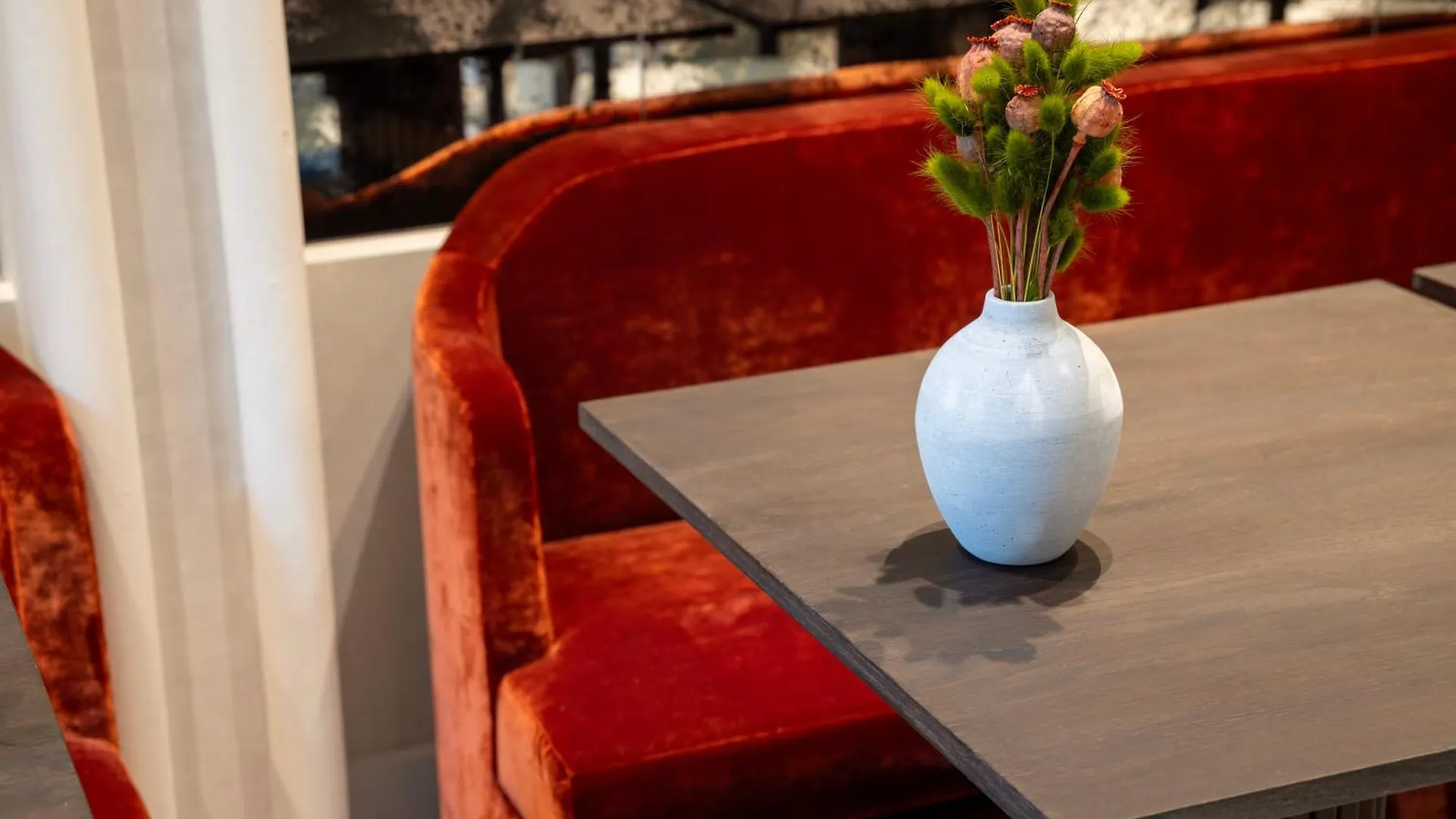 ****  Hotel des Carmes París Francia